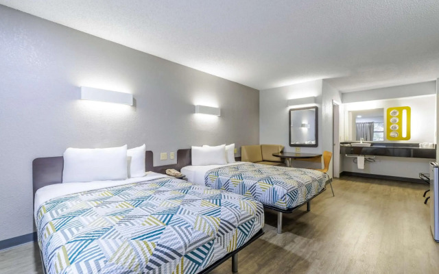 Motel 6 Boerne, TX