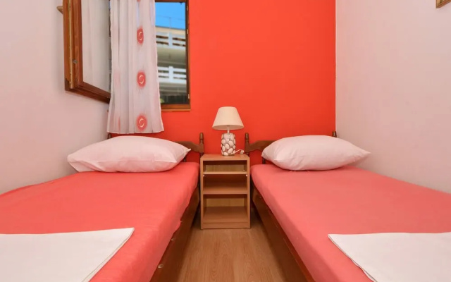 C - apt w. Balcony, Shared Terrace & the sea View