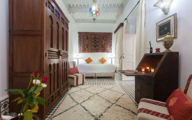 Riad  Emotion