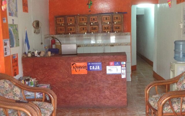 Hostal Brisas y Olas - Hostel