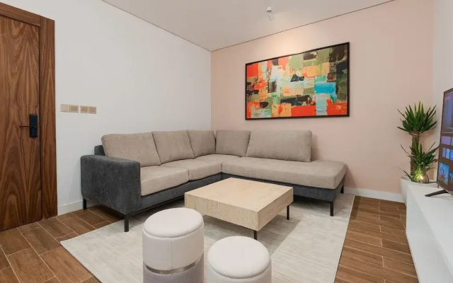 Luxury Apartment in Almughrizat