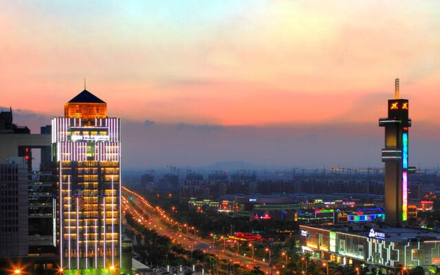 Zhangjiagang Zhonglian GDH International  Hotel