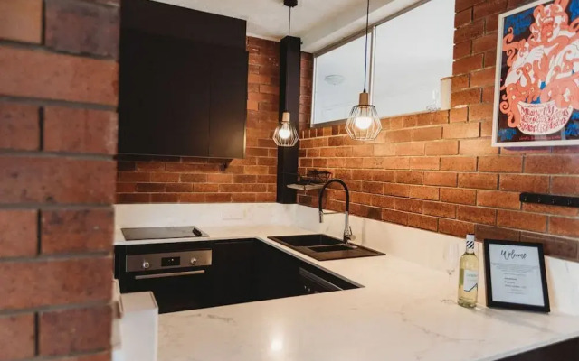 Renovated Apt with Beach Views