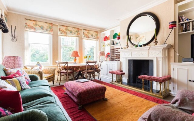 Beautiful Homely 3 Bedroom Battersea Park