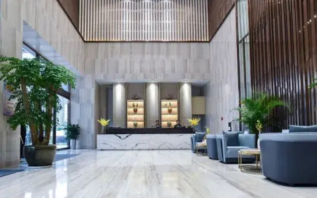 Wenzhou South Station Maison New Century Hotel