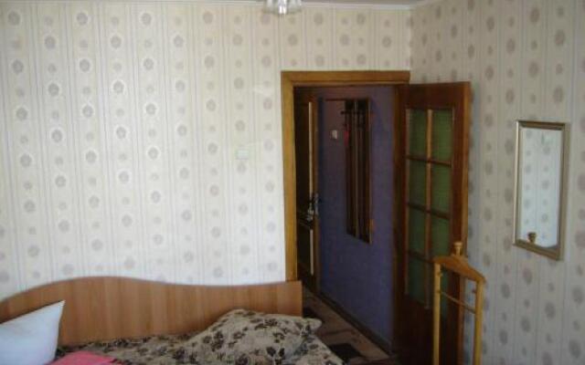 Hotel Profspilkovyi
