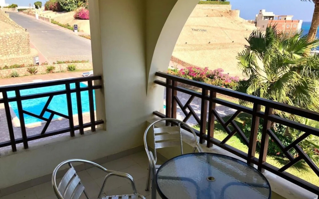 Stunning sea View Studio The View Waterside