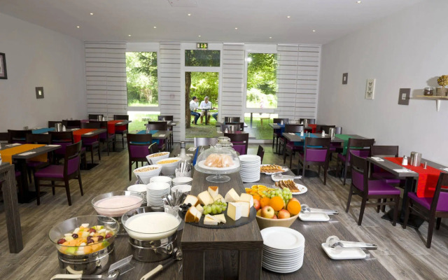 24hours Apartment Hotel