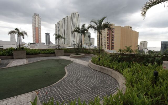 1 Br Robinsons Place Manila Rpr5