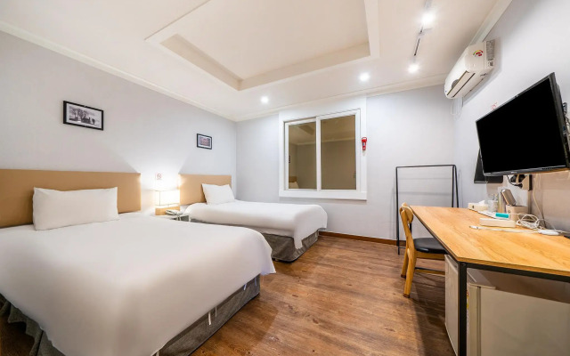 Check Inn Hotel Jeju