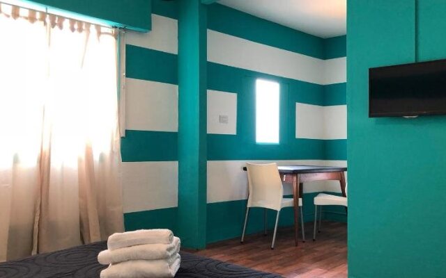 Defensa 821 Bed & Breakfast