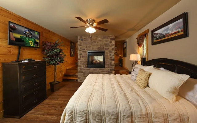 Misty Mountainside - Two Bedroom Chalet