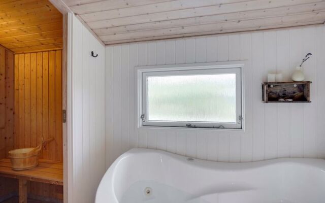 "Dagmar" - 2.2km from the sea in Western Jutland