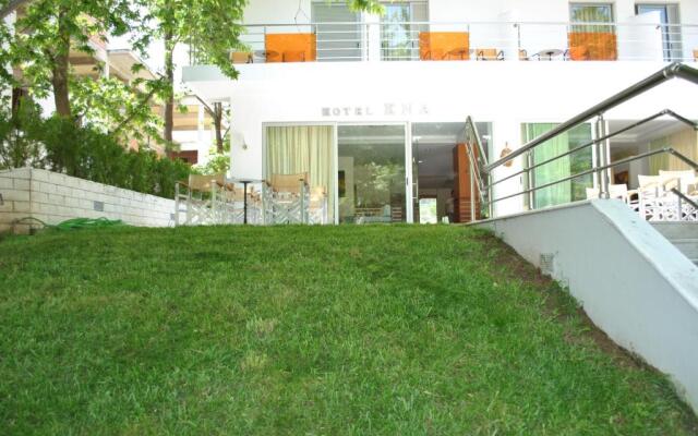 Hotel Ena