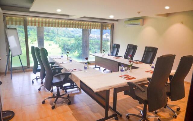 7 Apple Resort Lonavala