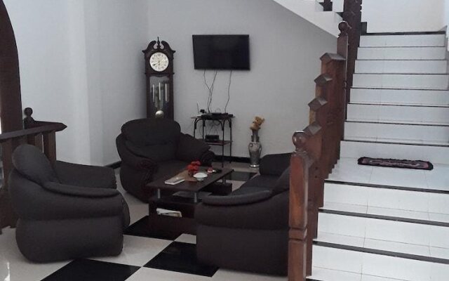 Darshani Hikka Villa