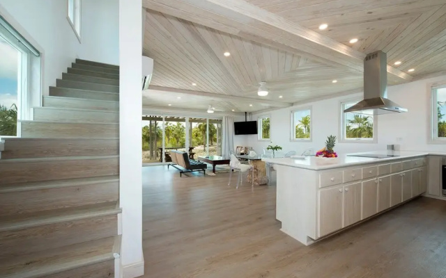 Tropical Haven: Luxurious Home Steps From Beach
