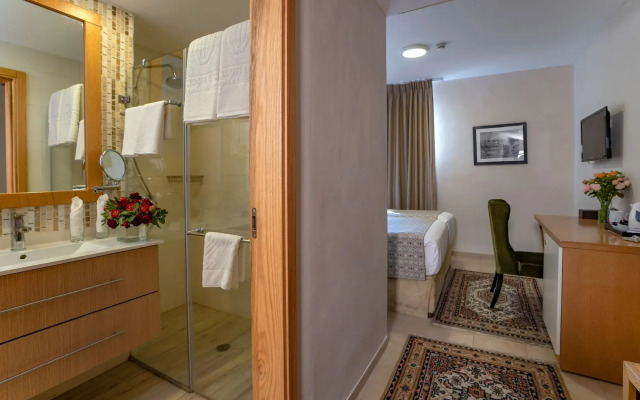 The Sephardic House