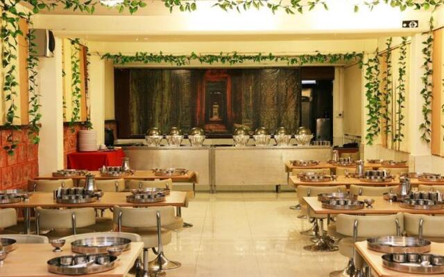 King Garden Hotel
