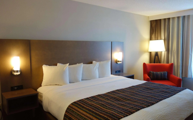 Country Inn & Suites by Radisson, Mason City, IA