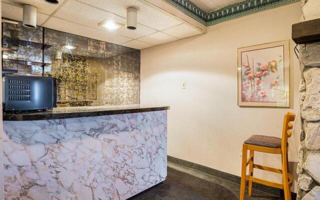 Rodeway Inn & Suites