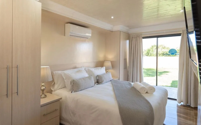 Grand House Lodge Jeffreys Bay