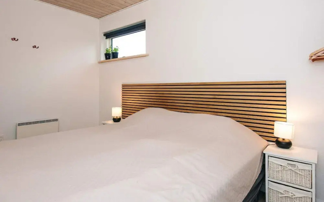 10 Person Holiday Home in Glesborg-by Traum