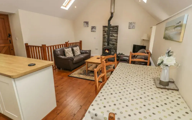 Hendoll Cottage 2