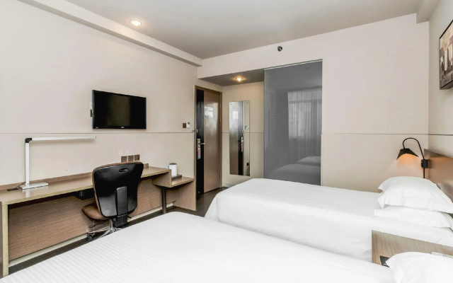 Jinjiang Inn Select (Qingdao Henan Road Railway Station) – Guest Rooms – Qingdao