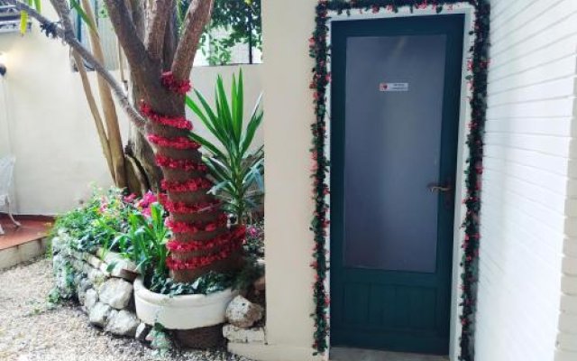 Garden House - Luxury Guest House