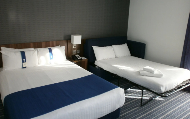 Holiday Inn Express Dunstable by IHG