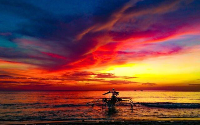 Crystal Shore Beach Resort powered by Cocotel