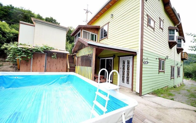 Gwangyang Four Seasons Story Pension