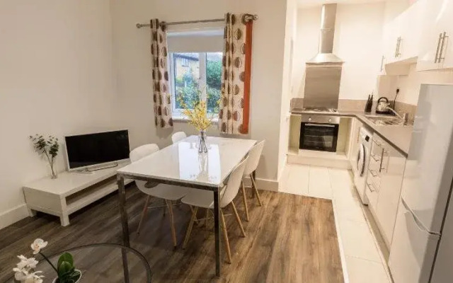 Meridian Apartment Suites