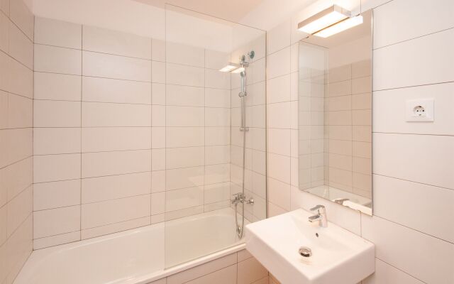 SSA Gracia Apartments