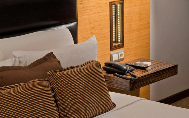 North Point Hotel