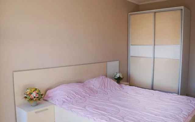 Dom-El Real Apartments in Deja Vu Complex