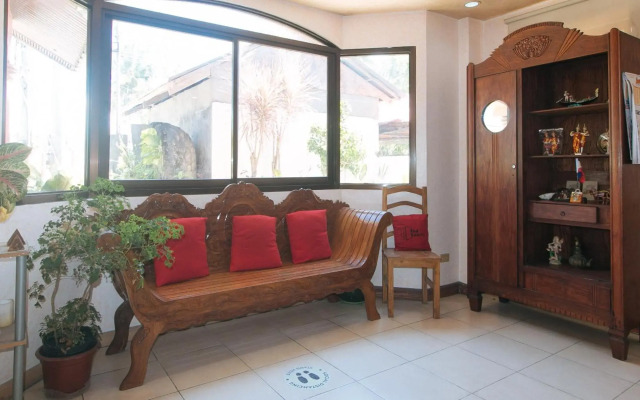 OYO 426 Coco Grove Tourist Inn