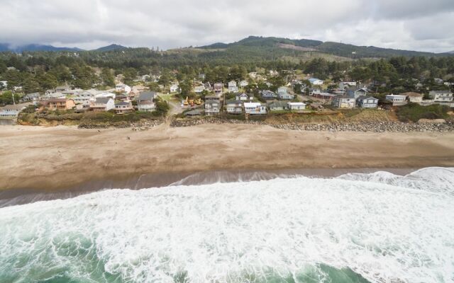 Neptune Beach - 3 Br Home