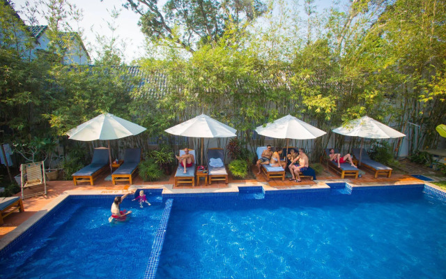 La Mer Resort