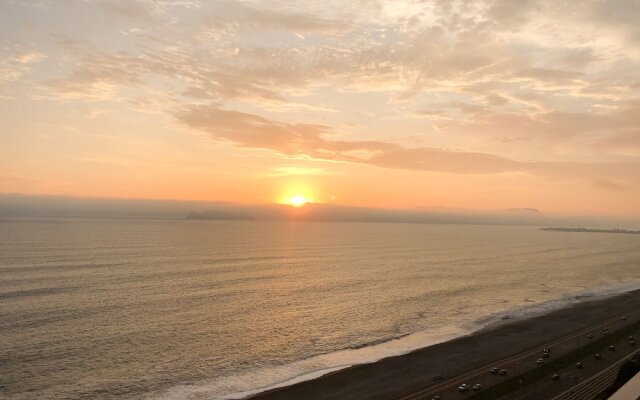 1602 - Exclusive Ocean View Apartment