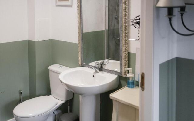 BroomHouse HomeStay