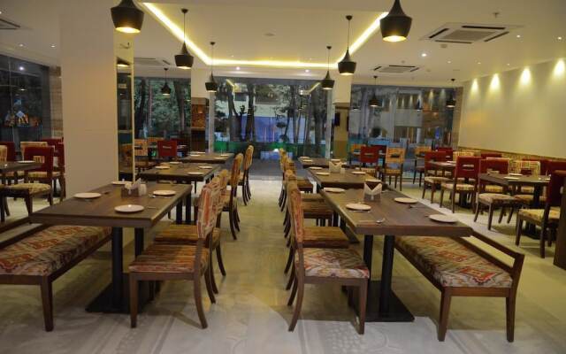 Hotel Bhagwati Park