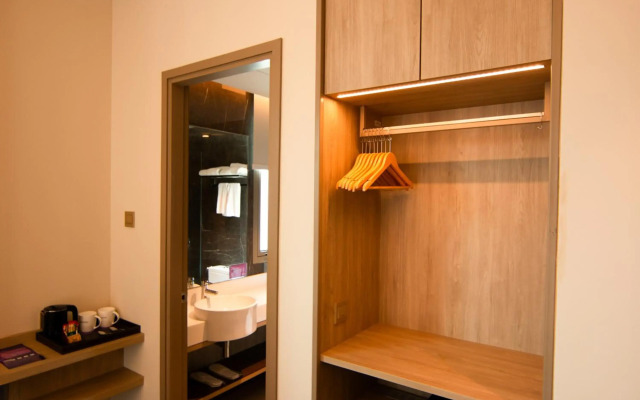 Aqueen Prestige Hotel Jalan Besar