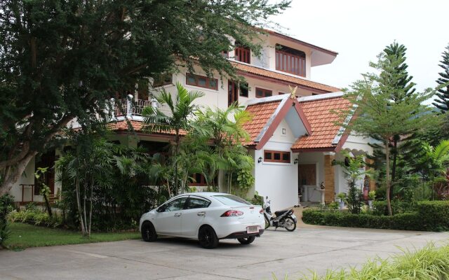 Mayan Apartment