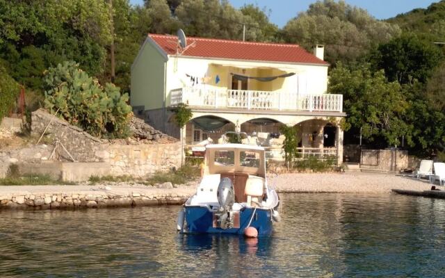 Roki - 10 m From Beach - A1 Veliki