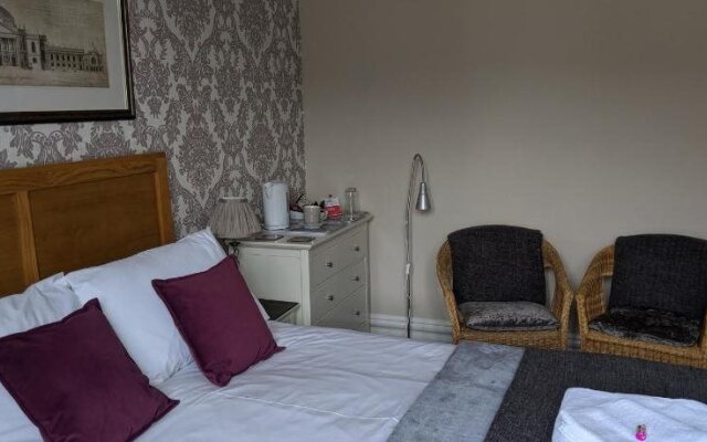 Alexander Lodge Hotel