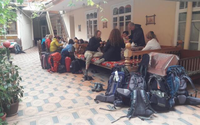 B&B Bahodir
