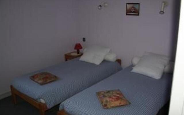 Gîte Saint-Léonard-des-Bois, 4 pièces, 6 personnes - FR-1-410-139