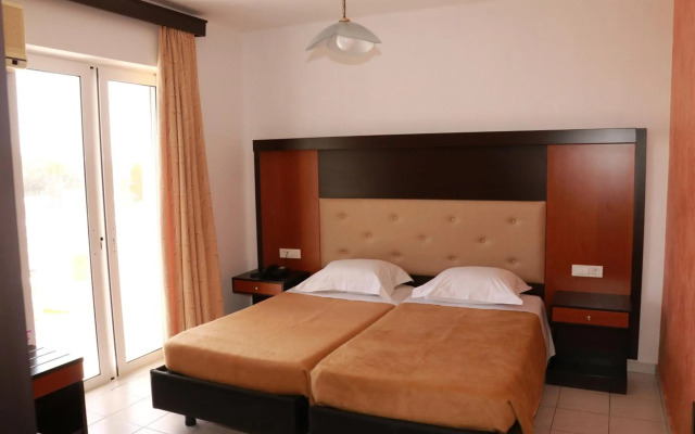 Corali Hotel